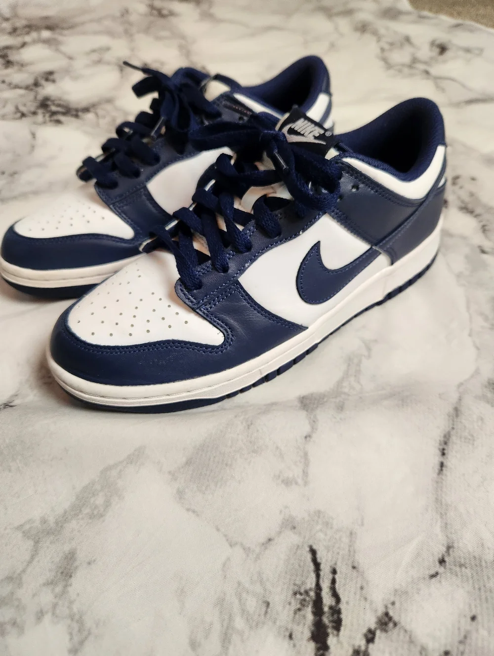 Nike classic low